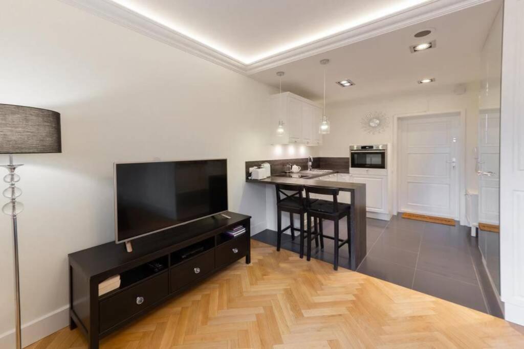 Apartamenty-Mi Crystal Varsovia Exterior foto