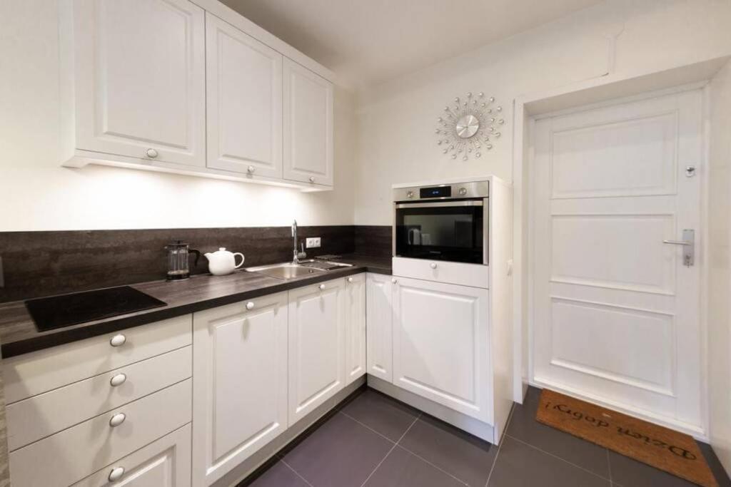 Apartamenty-Mi Crystal Varsovia Exterior foto